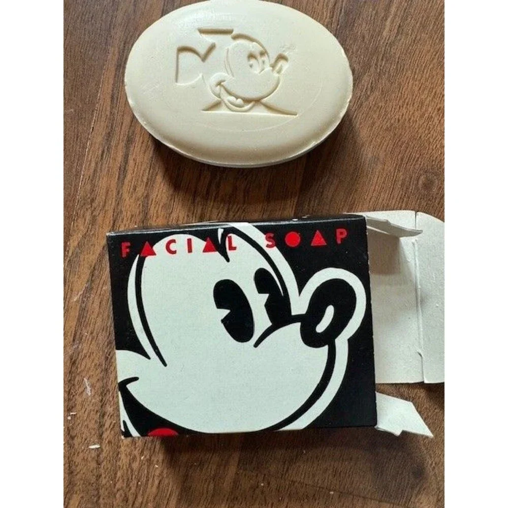 Vintage Walt Disney Mickey Mouse Toiletries 5 PC Soap Shampoo Conditioner Travel
